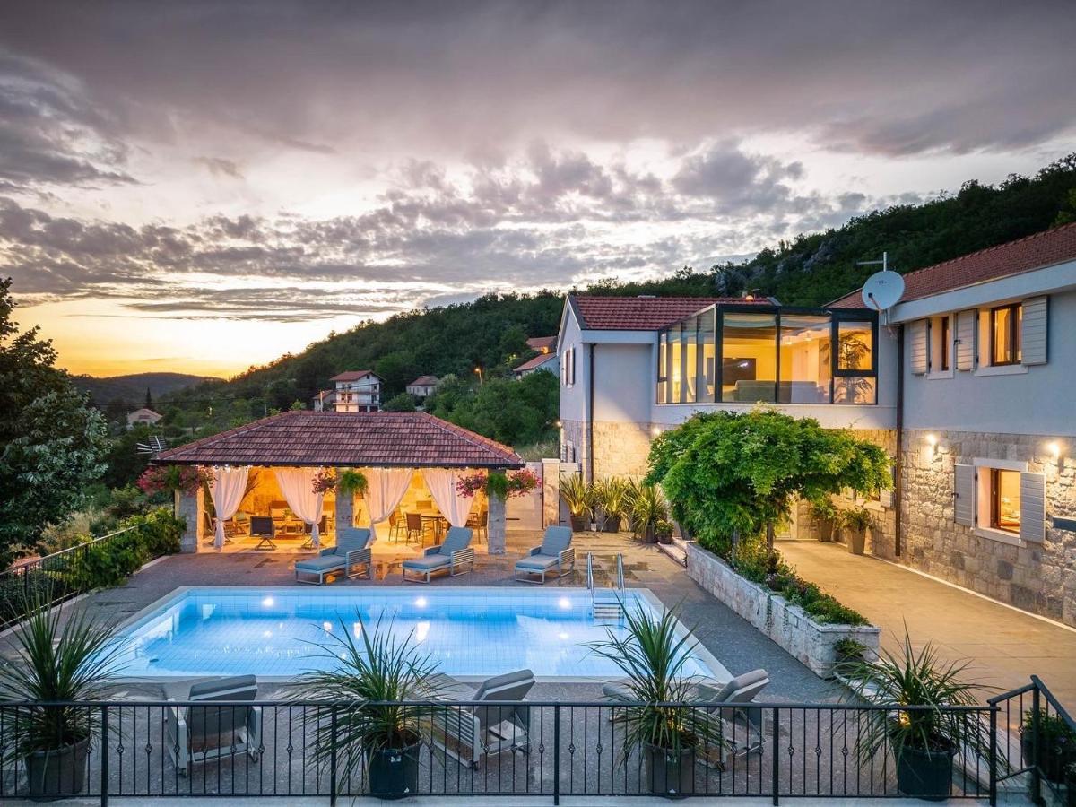 Krolo Villa&Wine Trilj Bagian luar foto